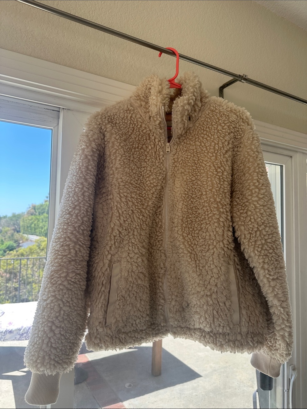 Abercrombie & Fitch Plush Teddy Zip-Up Jacket - Cream